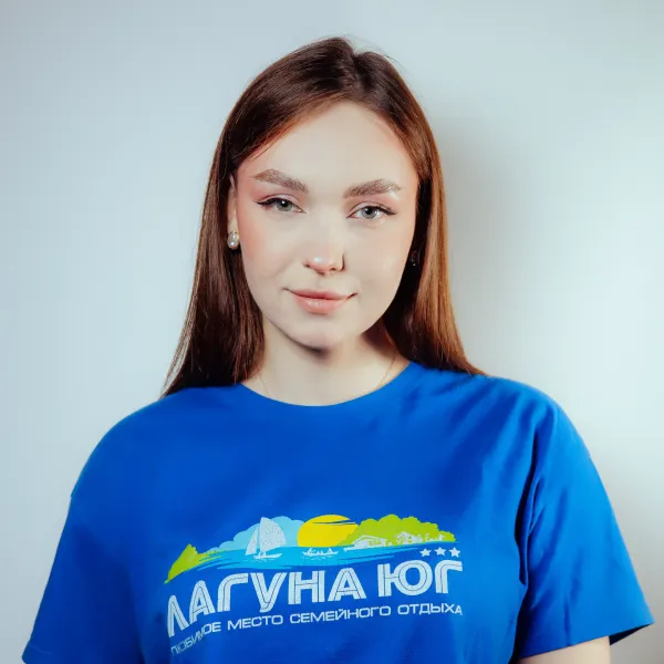 Ксения Дёмина — вожатая взрослого отряда 18+